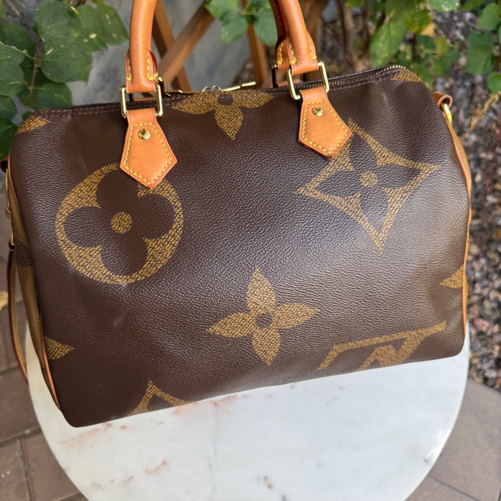 Louis Vuitton Reverse Giant Monogram Speedy Bandouliere 30 - Picture 4 of 16